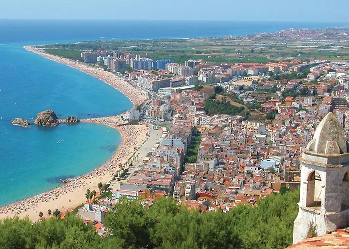 1 Bedroom Nice Apartment In Blanes Apartment *
